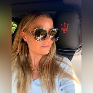 Authentic Gucci Gold oversized Women's Sunglasses